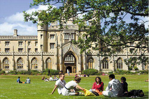 英国大学8月最新消息整理 埃克塞特大学布里斯托大学招生及课程押金