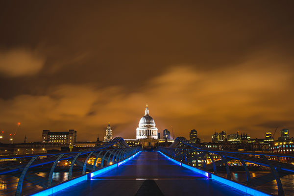 英国的利兹大学的最好的研究生专业名次地位以及它的核心模块和专业技能